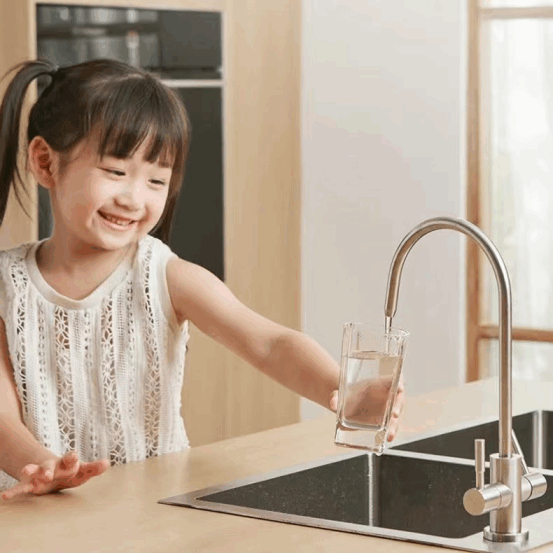 怎么样让孩子学会主动喝水？超滤净水器带你找到答案1195